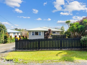 111 Hurndall Street East, Maungaturoto
