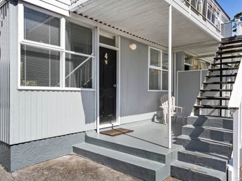 4/2 Waitati Place, Avondale, Auckland