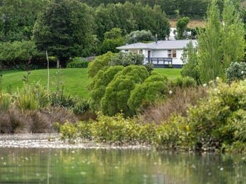 212A Plummers Point Road, Whakamārama