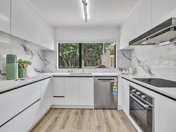 1/0 Verbena Road, Birkdale, Auckland