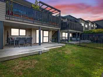 2/19 Ringi Lane, Orewa, Orewa