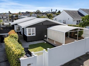 21 Blackett Crescent, Meadowbank, Auckland