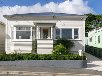 10 Herald Terrace, Berhampore, Wellington