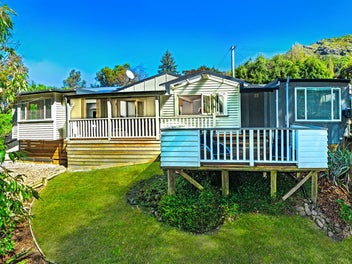 2 Zephyr Terrace, Governors Bay, Lyttelton