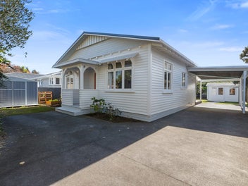 15 Atiawa Street, Glen Avon, New Plymouth
