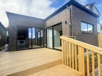 15 Piringa Road, Pukekohe, Pukekohe