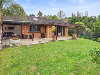 59A Lonely Road, Fairview Heights, Auckland