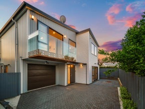 6D Tiroroa Avenue, Te Atatu South, Auckland