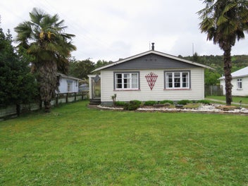 35 Dick Street, Reefton, Reefton