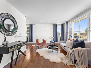 82 Vine Street, Mangere East, Auckland