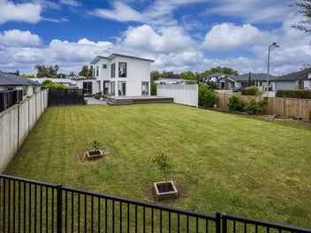 7 Francis Mill Grove, Westmorland, Christchurch