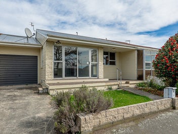 2/80 Charles Street, Waltham, Christchurch
