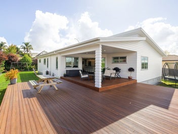 107 Farnborough Drive, Grandview Heights, Hamilton