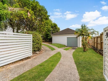 99 Matipo Road, Te Atatu Peninsula, Auckland