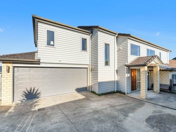 43A Hayr Road, Three Kings, Auckland