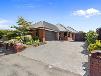 39 Munro Street, Redwood, Christchurch