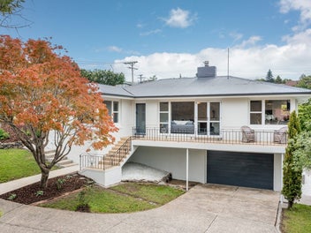 3 Jason Street, Helensburgh, Dunedin