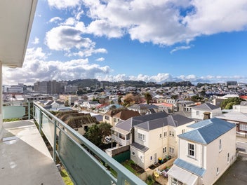 3/4 Kenwyn Terrace, Newtown, Wellington