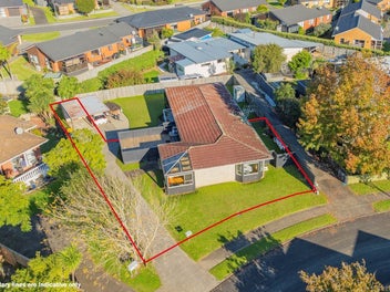 1/17 Hedge Row, Sunnyhills, Auckland