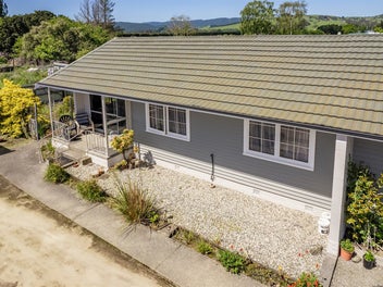 26B Springfield Road, Milton