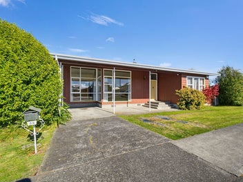 82 Sherwill Street West, Feilding, Feilding