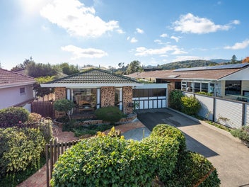 13 Ranui Road, Stoke, Nelson