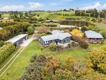 14 Arthur Road, Paraite, New Plymouth