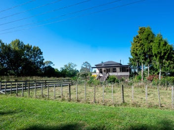 27 Tongaporutu Road, Ohura