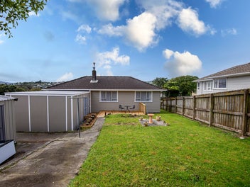 19 Desert Gold Street, Ascot Park, Porirua