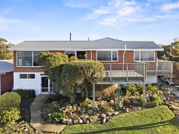 11 Rata Street, Kaka Point