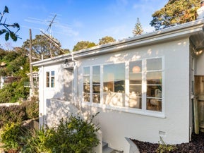 61 Farnham Street, Mornington, Wellington