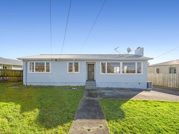 7 Williams Crescent, Otara, Auckland