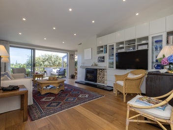 7 Kawau Grove, Waikanae Beach, Waikanae