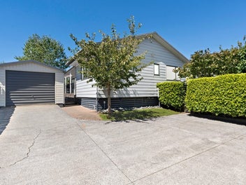 69A Kervil Avenue, Te Atatu Peninsula, Auckland