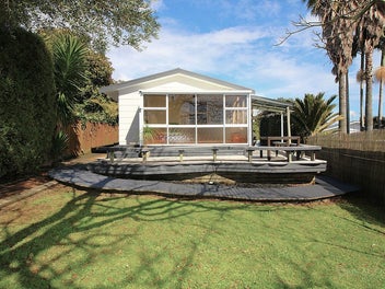 5 Porter Avenue, Te Atatu South, Auckland