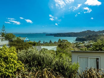 69 Ocean Road, Surfdale, Waiheke Island