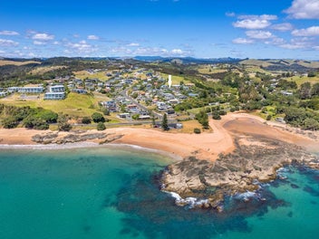 37 Stratford Drive, Cable Bay, Cable Bay