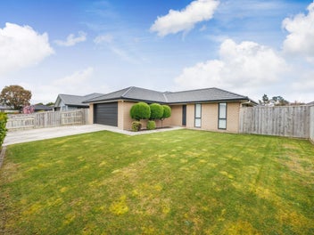 10 Pearl Grove, Ashhurst, Ashhurst