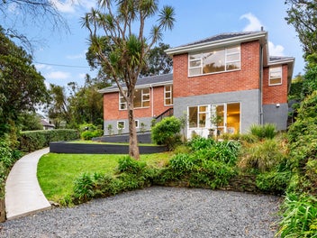 49A Simla Crescent, Khandallah, Wellington