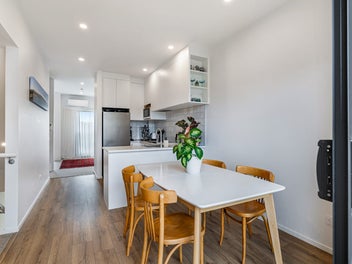 2/28 Westgate Drive, Westgate, Auckland