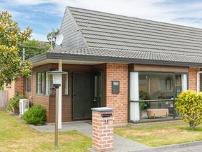 33/42 Main Road, Tawa, Wellington