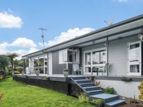 12 April Place, Red Hill, Papakura