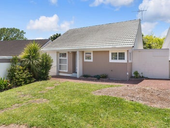 3/55 Cook ST, Howick, Auckland