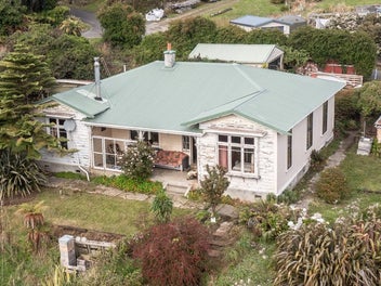 5 View Street, Halfmoon Bay / Oban, Stewart Island