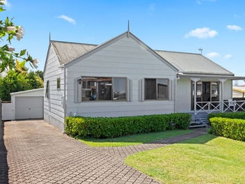 3 Iris Place, Clendon Park, Auckland