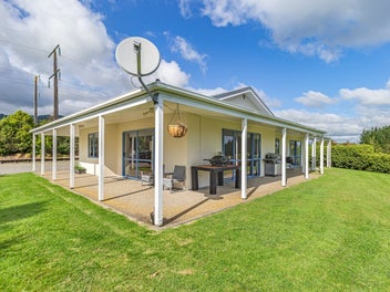 2 Wallace Loop Road, Levin