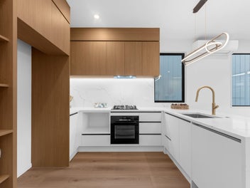 2 Fratley Avenue, Farm Cove, Auckland