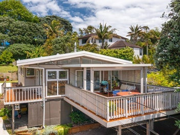 94 Saddleback Rise, Murrays Bay, Auckland