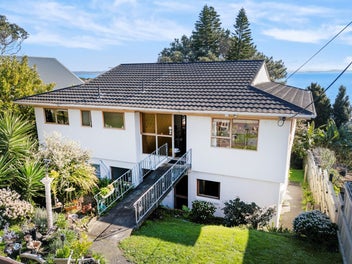 1438 Whangaparaoa Road, Army Bay, Whangaparaoa