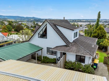 21 Sungrove Rise, Sunnyvale, Auckland